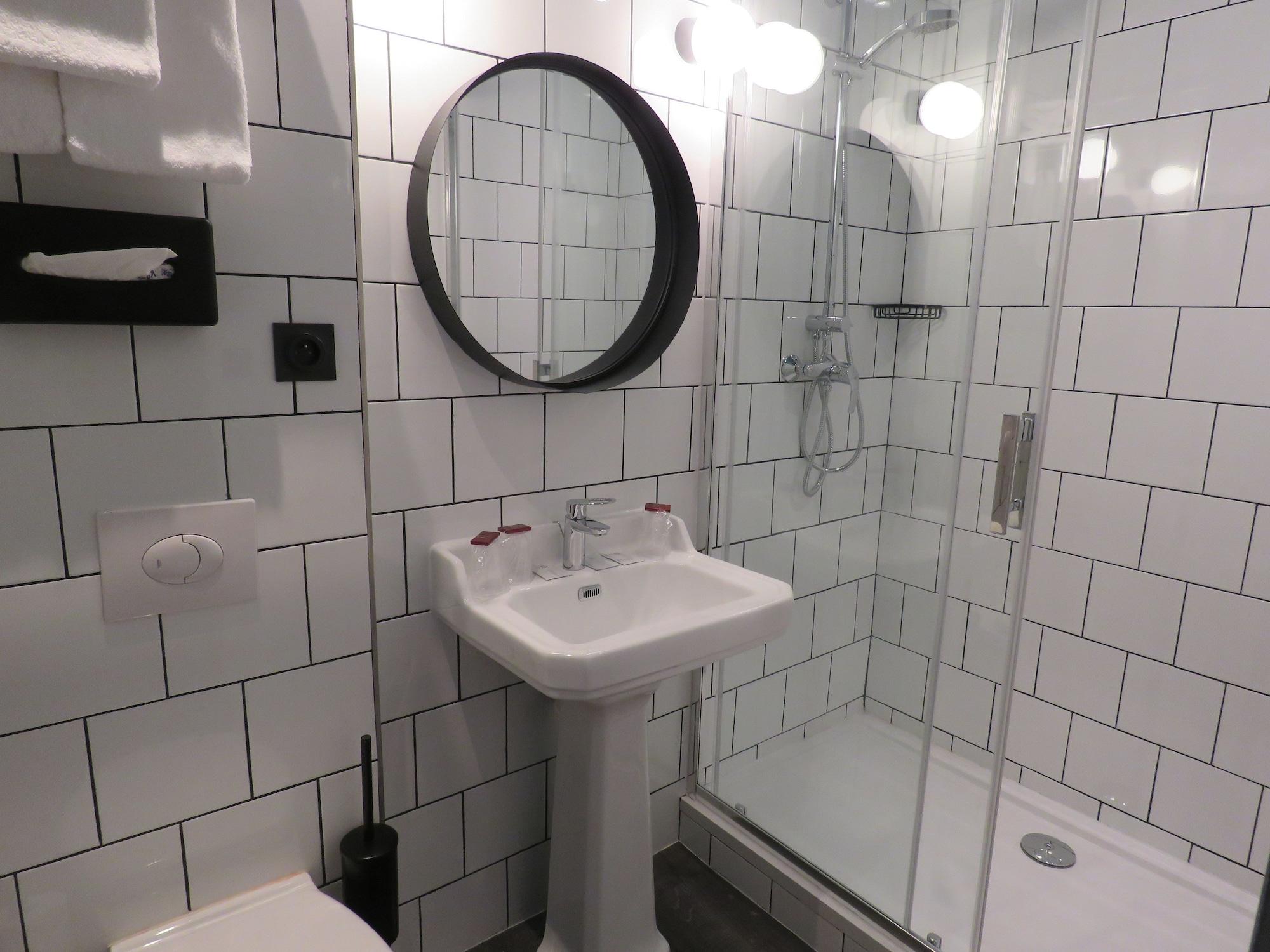 Hotel Bristol Reims Bagian luar foto