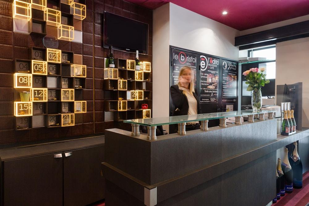 Hotel Bristol Reims Bagian luar foto